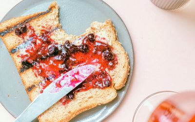 La importancia de un buen desayuno: Opciones sabrosas y equilibradas en Bar Cafetería La Salud.