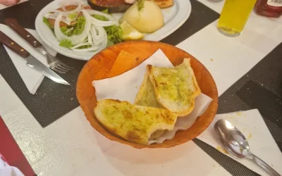 Tapas y Platos Ligeros para un Almuerzo Perfecto.