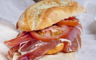 El bocadillo en la cultura española: mucho más que un almuerzo rápido